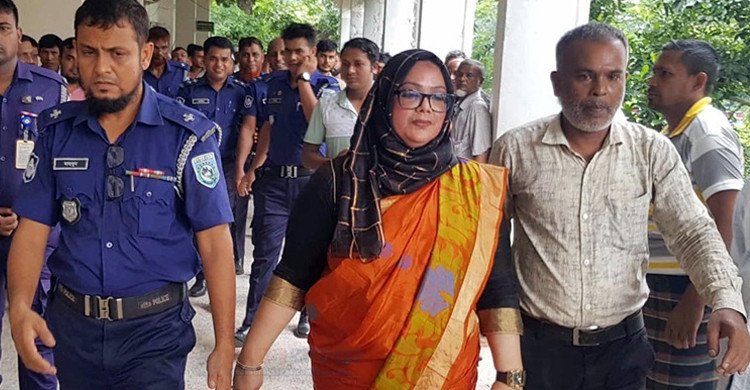 সাংবাদিক নির্যাতন মামলা: কুড়িগ্রামের সাবেক ডিসি সুলতানার হাইকোর্টে জামিন